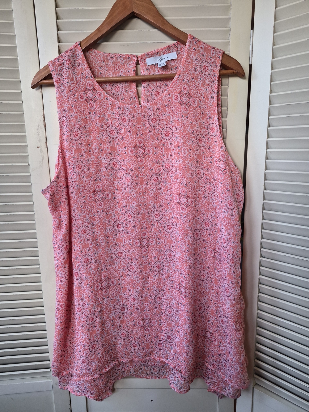 Fever Brand Pink Floral Tank Size XL